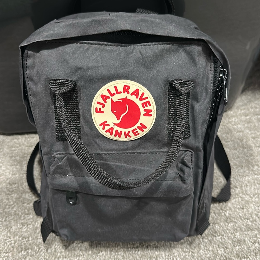 Fjallraven Kånken Mini Backpack